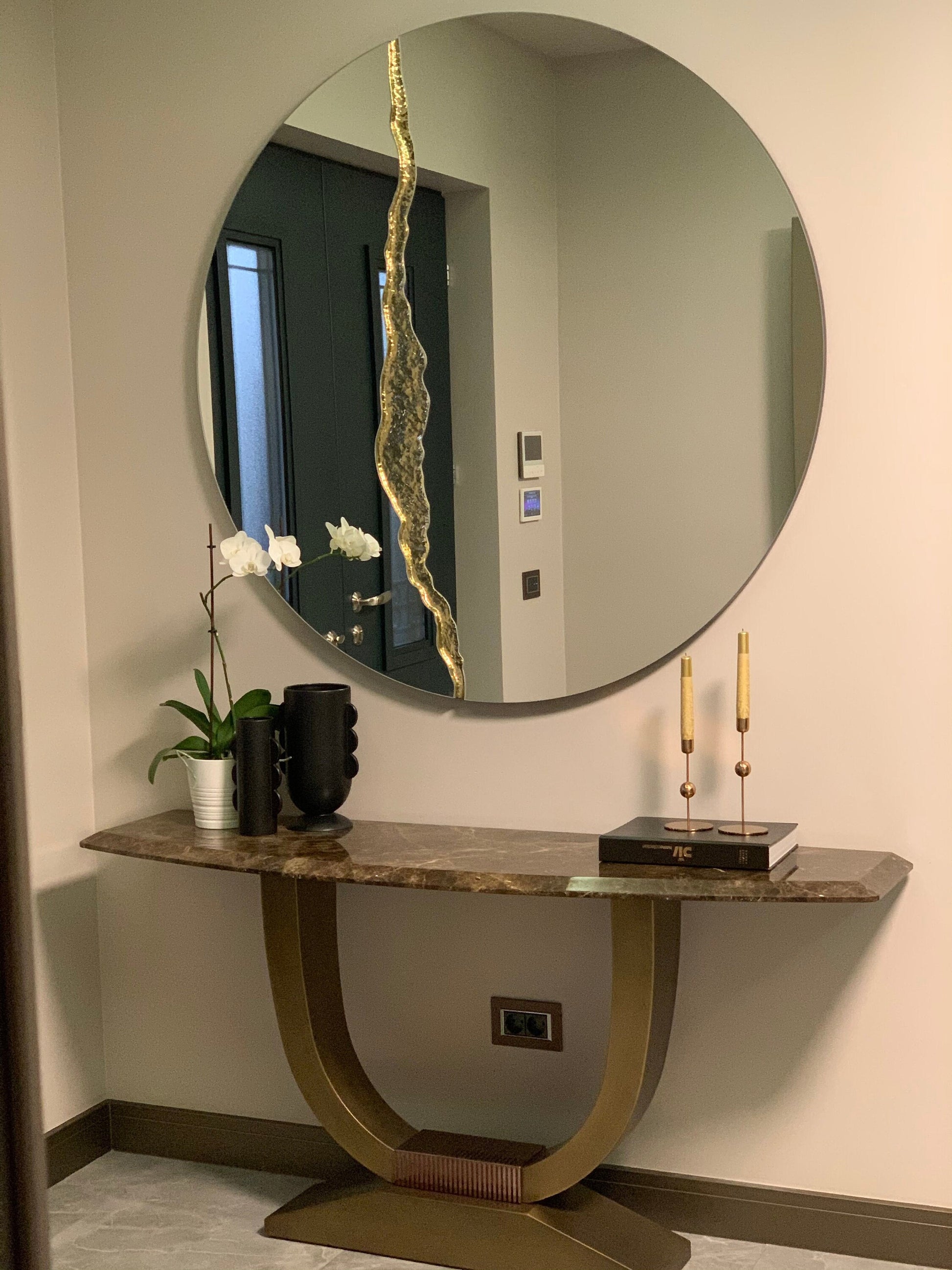 Fracture™ - Contemporary Round Frameless Mirror with Brass Detailed, Hand crafted, Brass Round Mirror